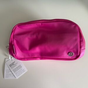 Lululemon Everywhere Belt Bag in Sonic Pink